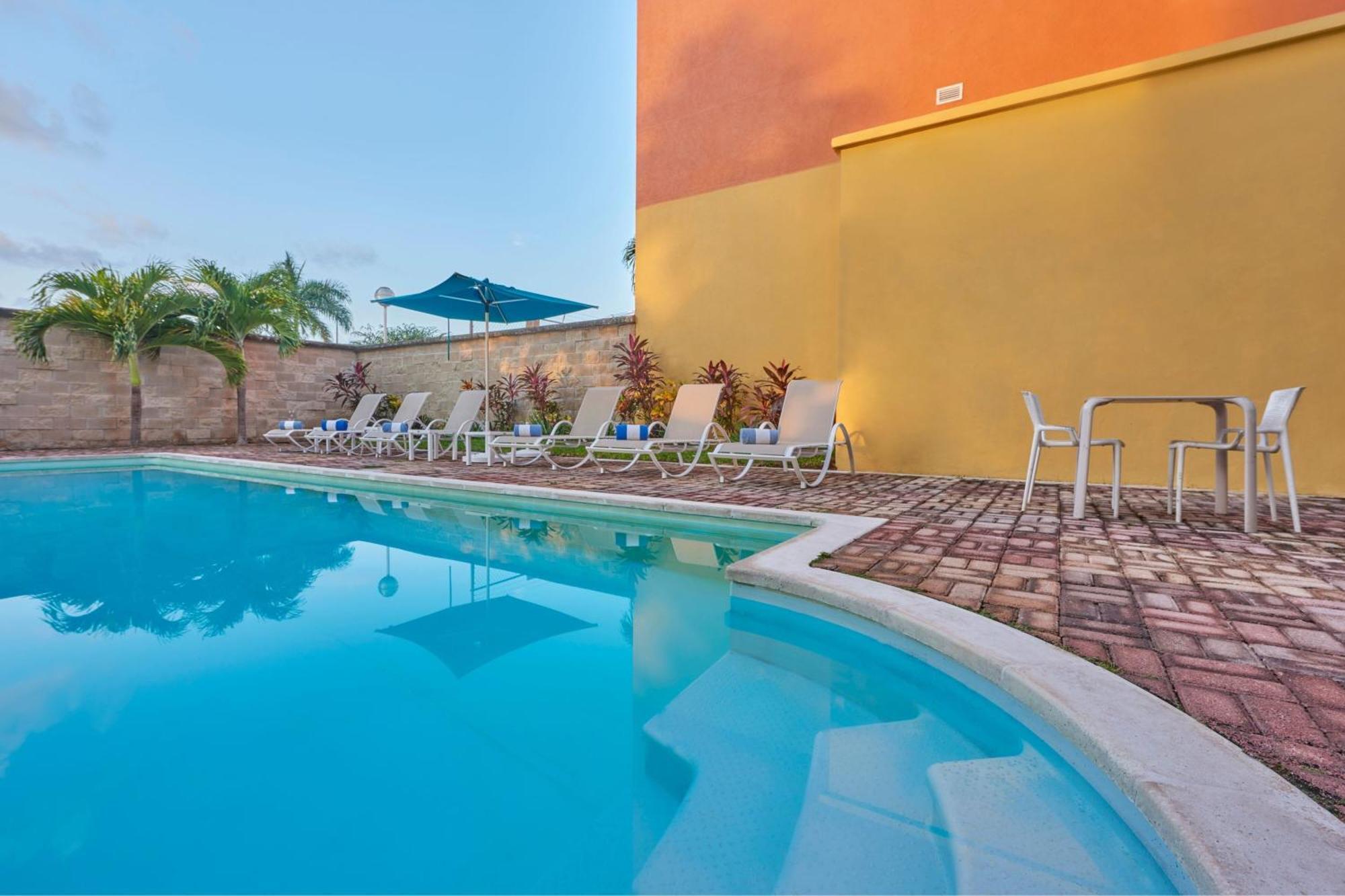 City Express Junior By Marriott Cancún Exteriör bild