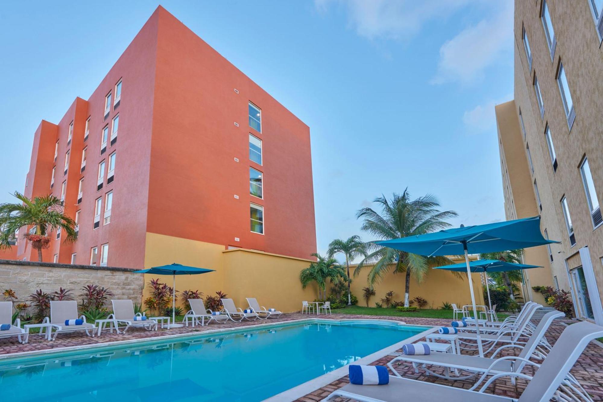City Express Junior By Marriott Cancún Exteriör bild