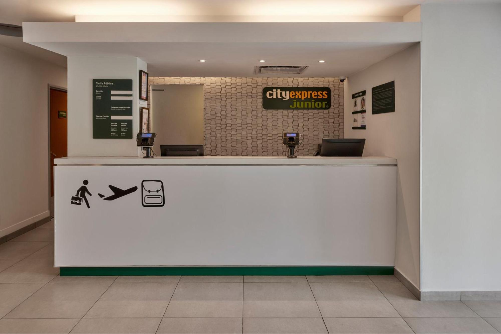 City Express Junior By Marriott Cancún Exteriör bild