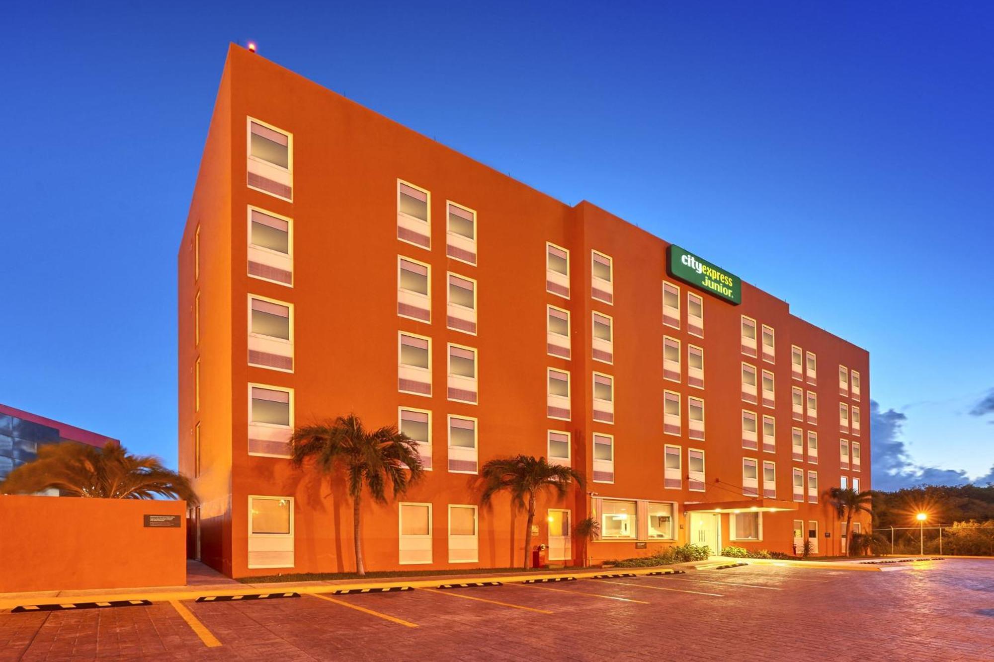 City Express Junior By Marriott Cancún Exteriör bild